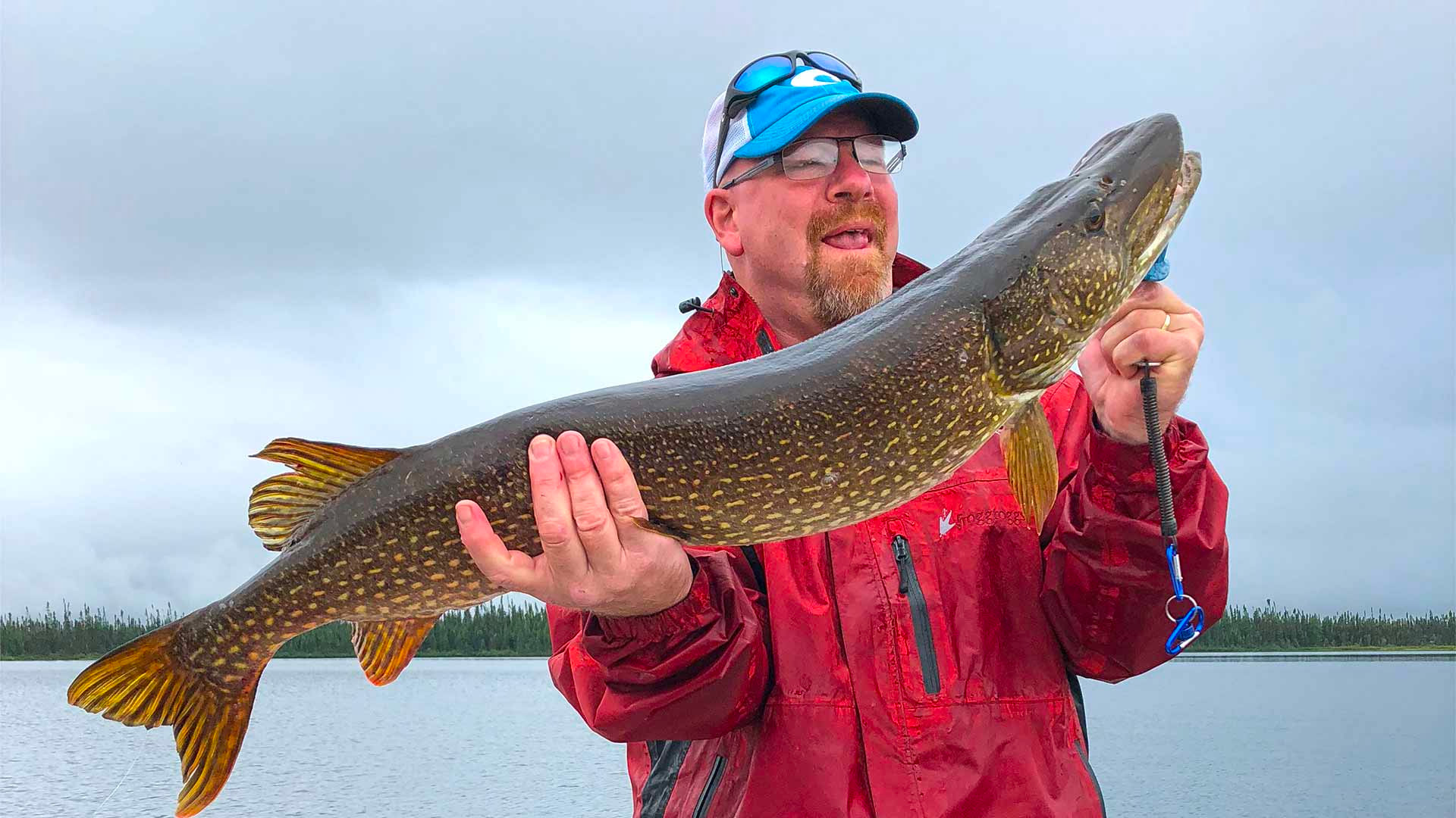 air-tamarac_pourvoirie-canadienne-de-chasse-peche-taxi-aerien_peche-lac-charlotte_bandeau1