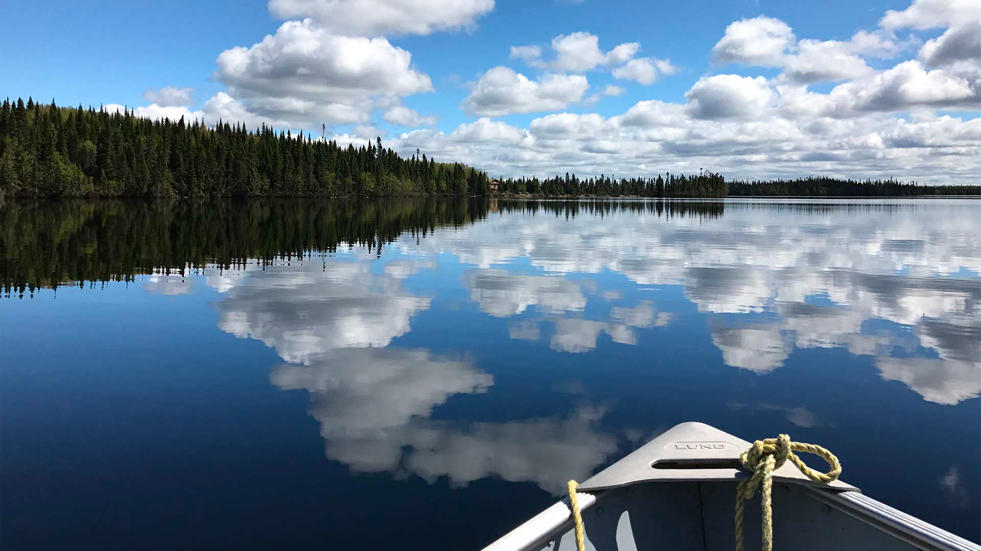 air-tamarac_pourvoirie-canadienne-de-chasse-peche-taxi-aerien_peche-lac-charlotte_equipement