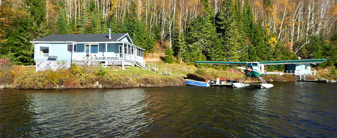 air-tamarac_pourvoirie-canadienne-de-chasse-peche-taxi-aerien_peche-lac-sauterelle_bandeau2