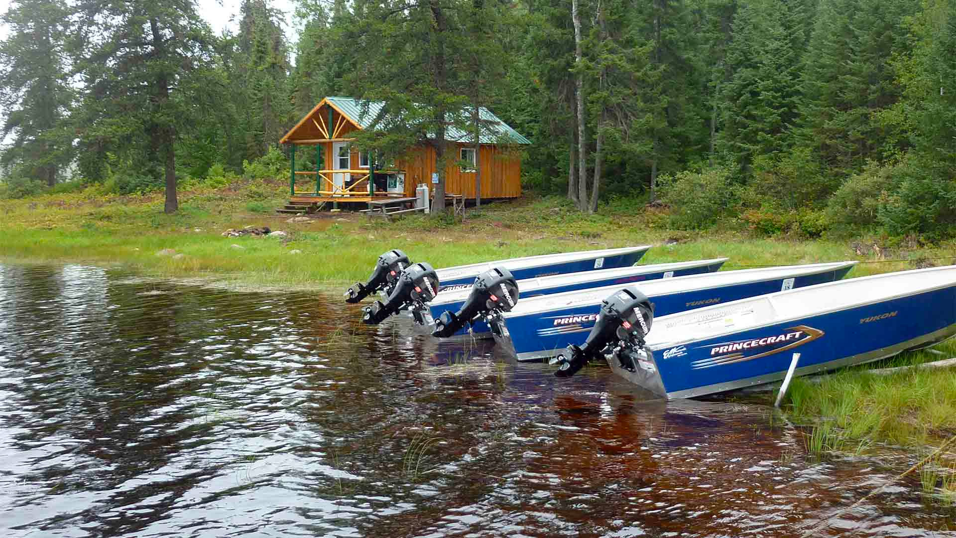 air-tamarac_pourvoirie-canadienne-de-chasse-peche-taxi-aerien_peche-reservoir-gouin_equipement